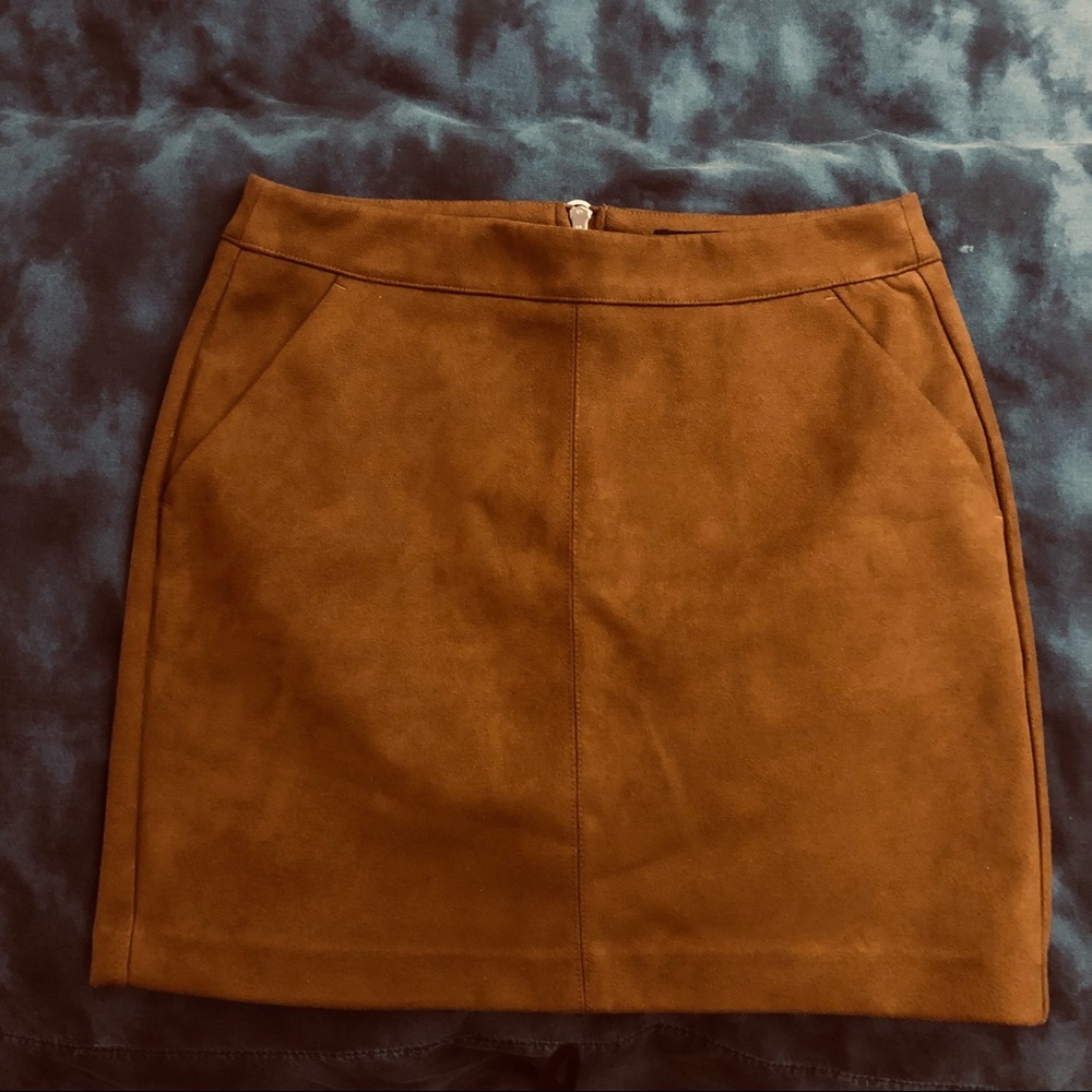 Stylish skirt for you 🤎✨